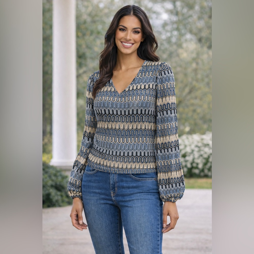 SugarLips Women's Bubble sleeve deep V neck Top size L